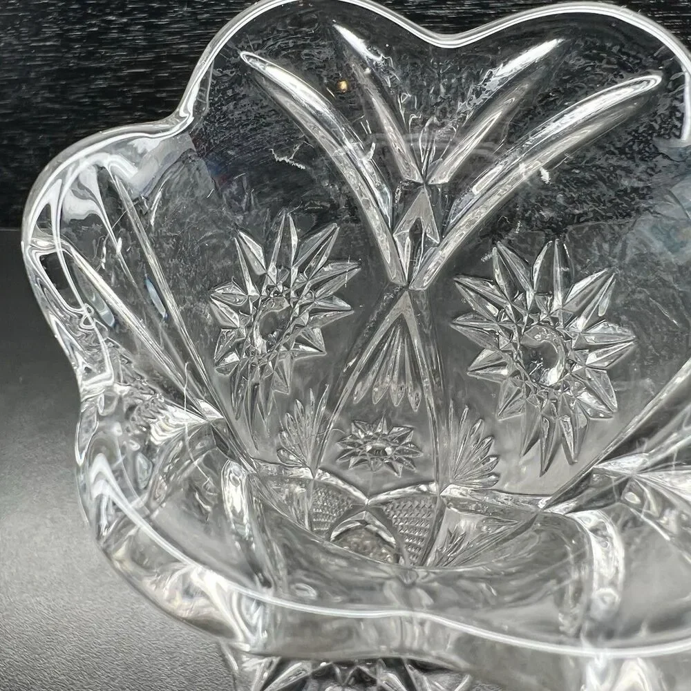 Elegant Vase/Champagne Glass-Embossed StarBurst/Flower/Diamond/Fanfold Design 8